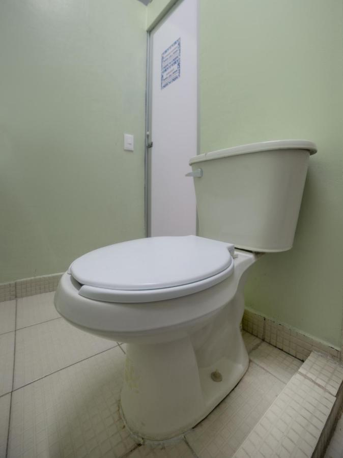 Oyo Hostel Oasis Centro Cerca Del Hospital Issste Hospital Jose Ma Morelos Mexikóváros Kültér fotó
