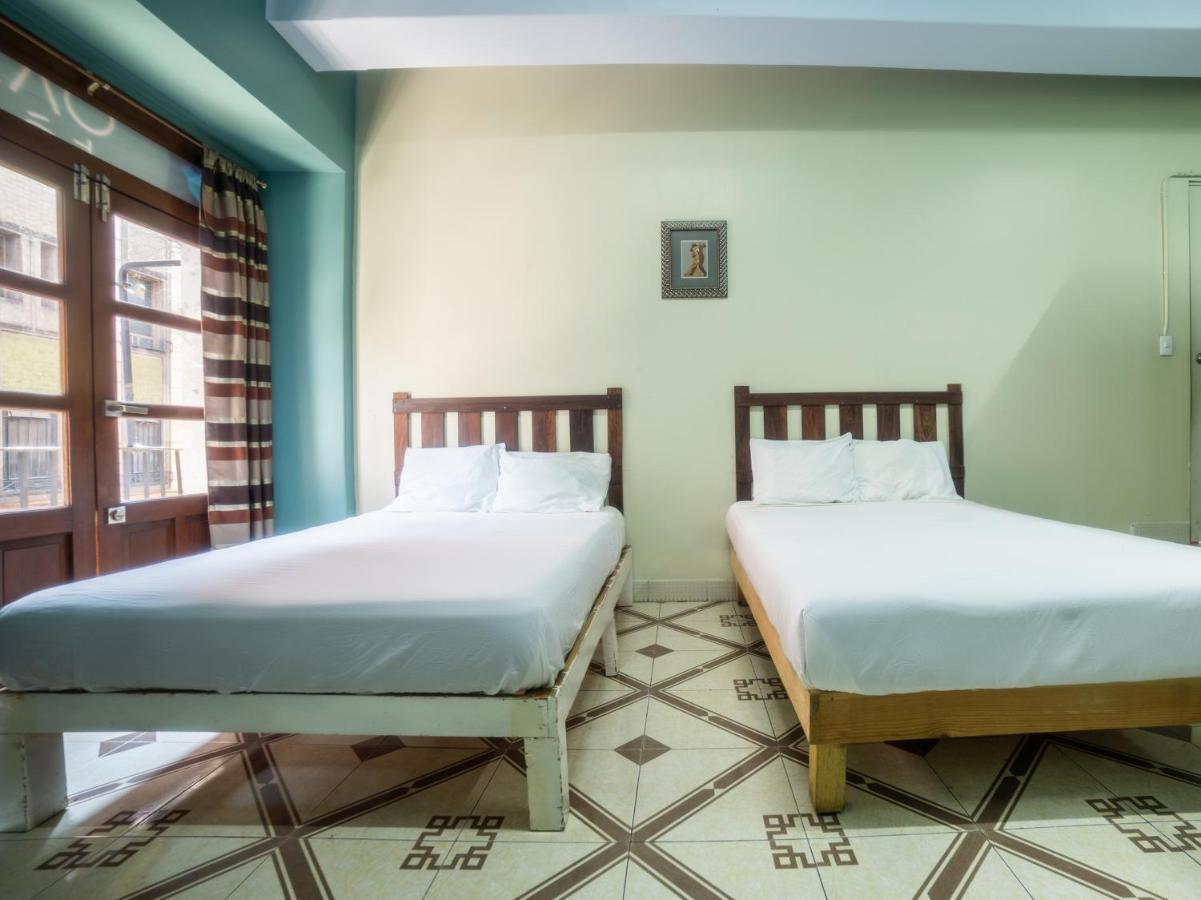 Oyo Hostel Oasis Centro Cerca Del Hospital Issste Hospital Jose Ma Morelos Mexikóváros Kültér fotó