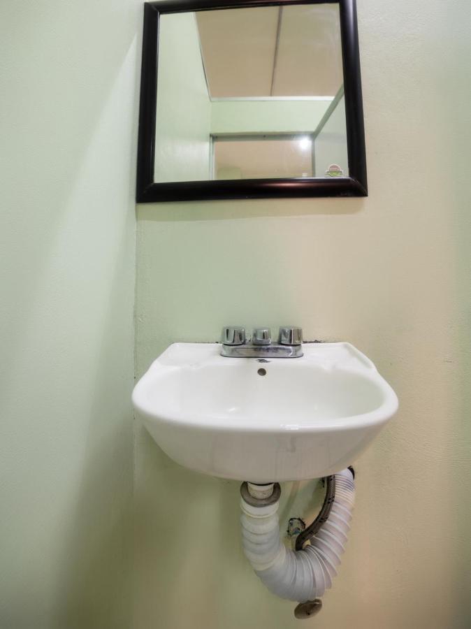 Oyo Hostel Oasis Centro Cerca Del Hospital Issste Hospital Jose Ma Morelos Mexikóváros Kültér fotó