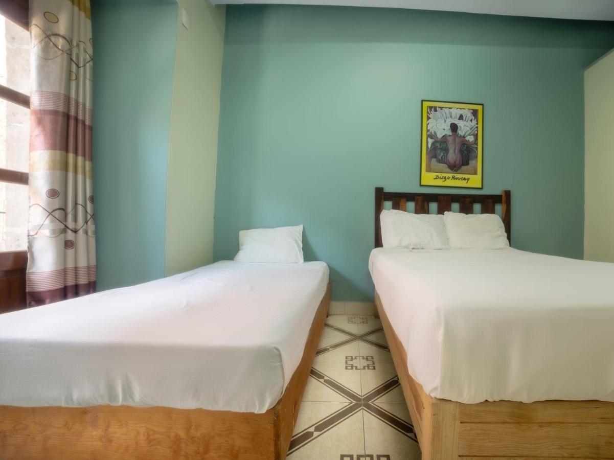 Oyo Hostel Oasis Centro Cerca Del Hospital Issste Hospital Jose Ma Morelos Mexikóváros Kültér fotó