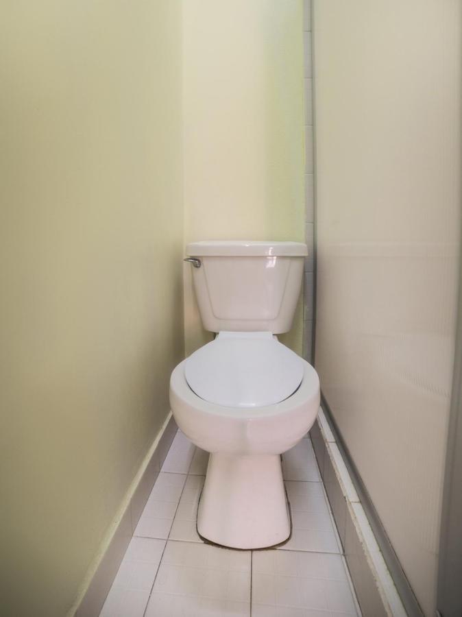 Oyo Hostel Oasis Centro Cerca Del Hospital Issste Hospital Jose Ma Morelos Mexikóváros Kültér fotó
